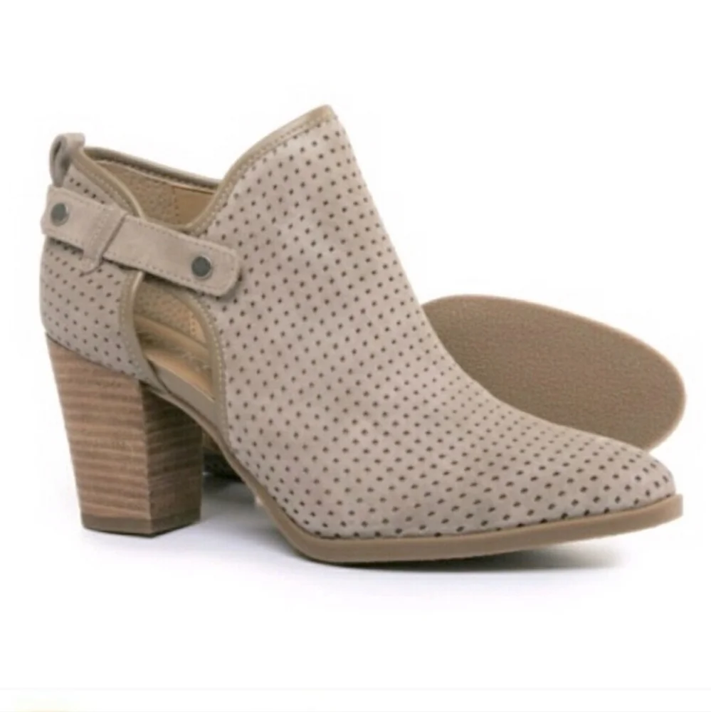 Franco Sarto Dale 2 Modern Boho Minimalist Suede Block Heel Comfort Shootie 9M